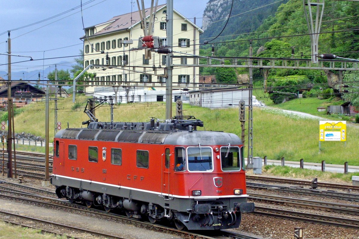 SBB 11649 runs round at Erstfeld on 23 September 2010.