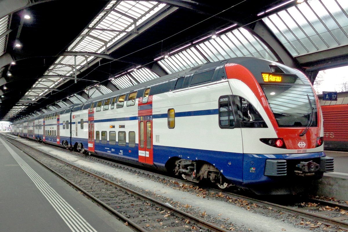 SBB 511 055 stands at Zürich HB on 2 January 2020.