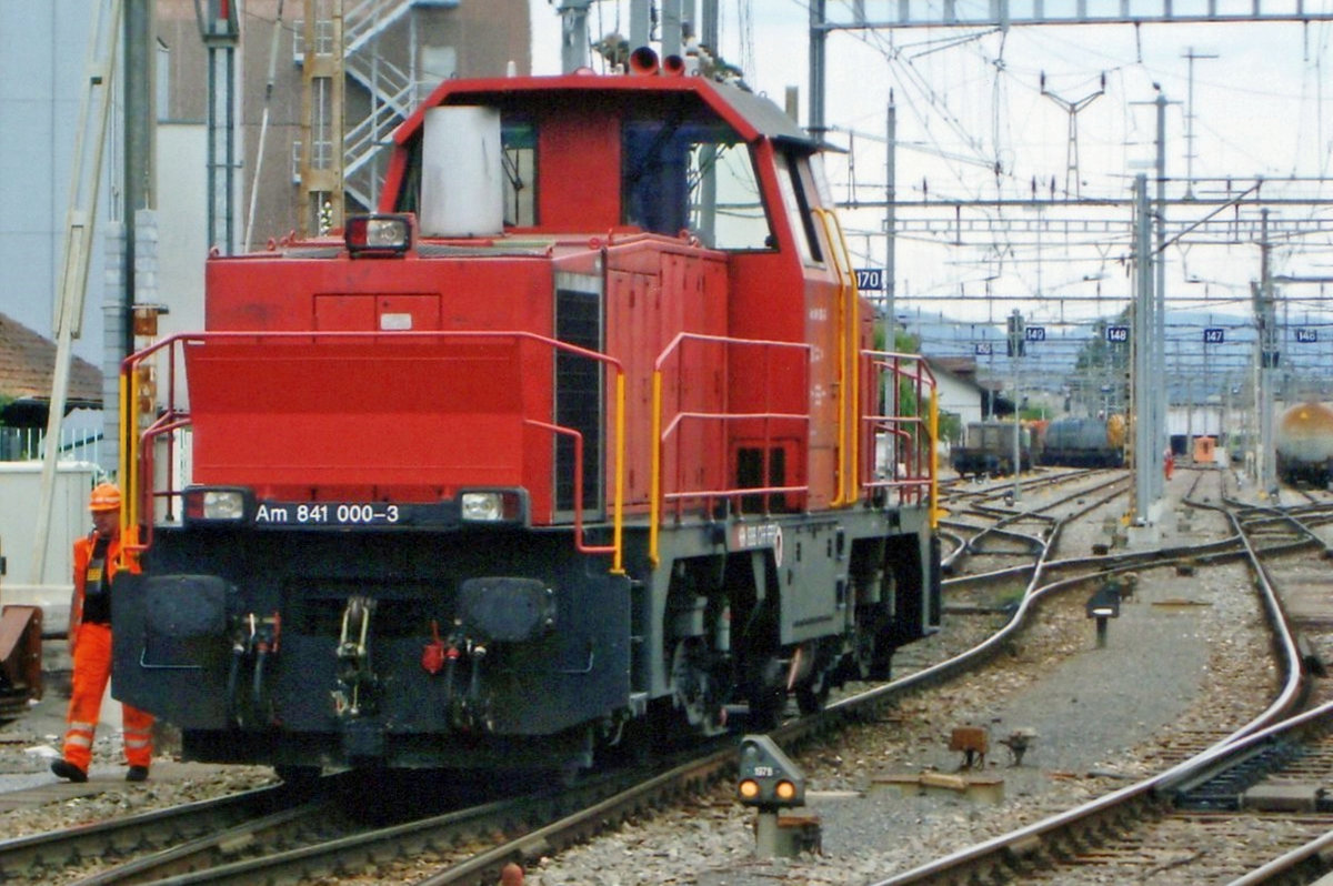 SBB 841 000 stands in Thun on 22 March 2017. In contrast to most other railways, SBB has the first member not the '1' number, but the '0'.