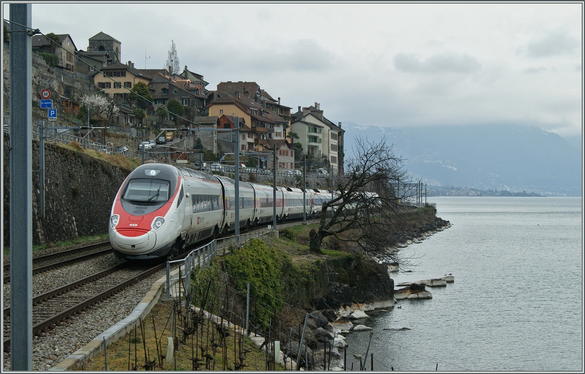 SBB ETR 610  Pinocchio  near St Saphorin.
22.03.2015