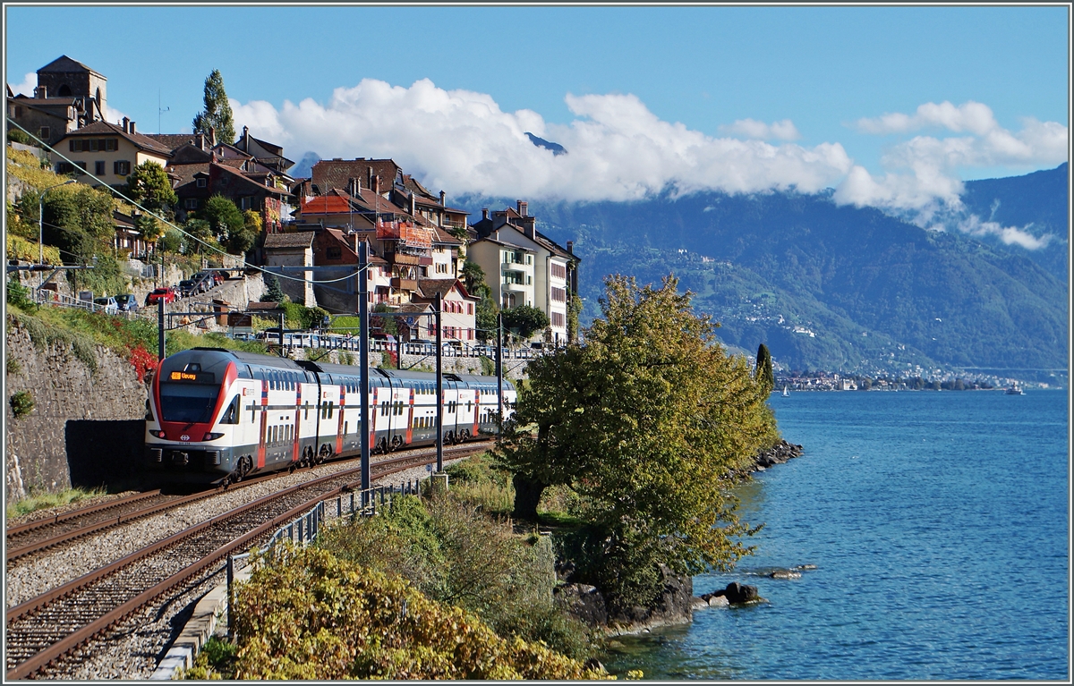 SBB RABe 511 114 by St Saphorin.
17.10.2014