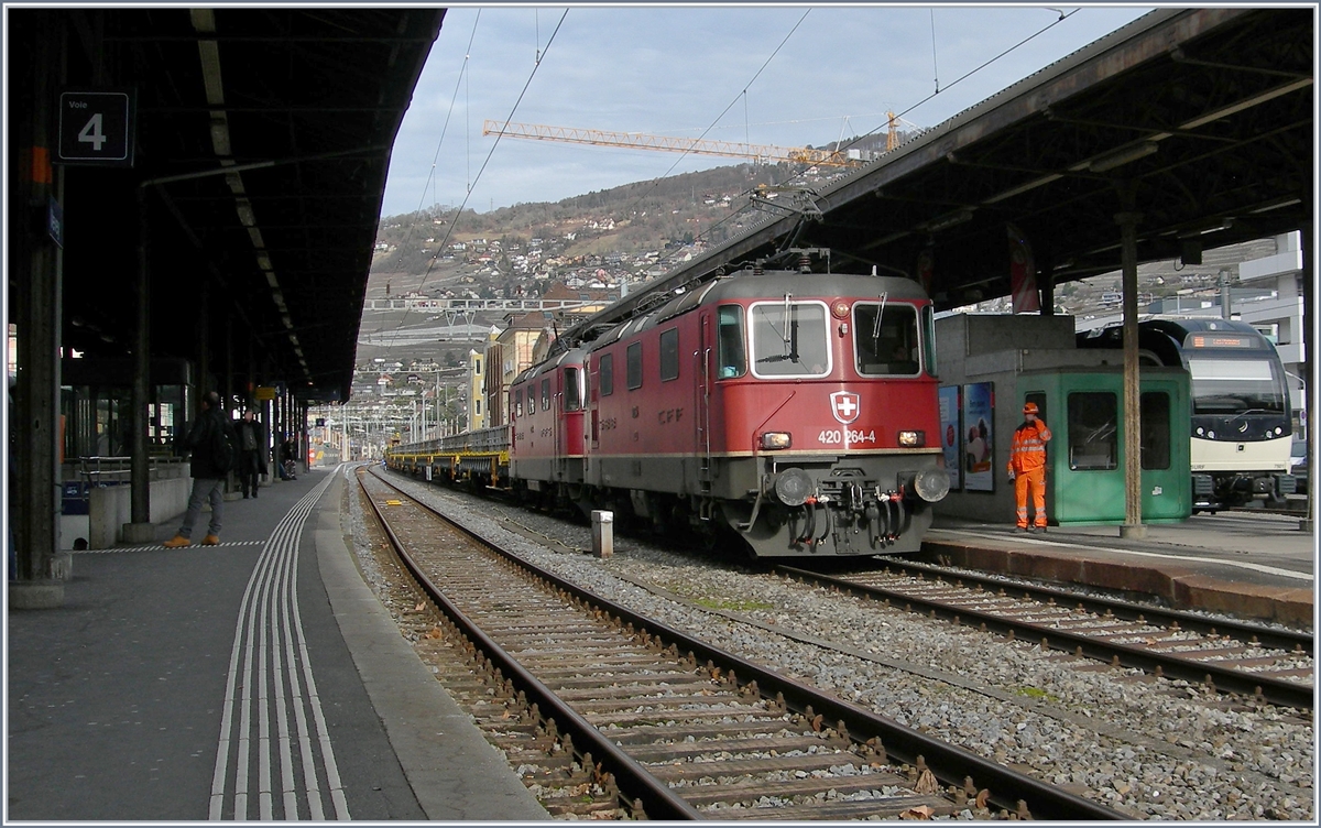 SBB Re 420 264-4 and an other one in Vevey.
09.032.108  