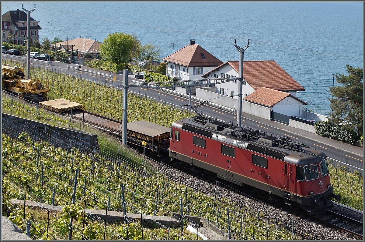 SBB Re 4/4 II 11188 by Cully.
08.05.2014