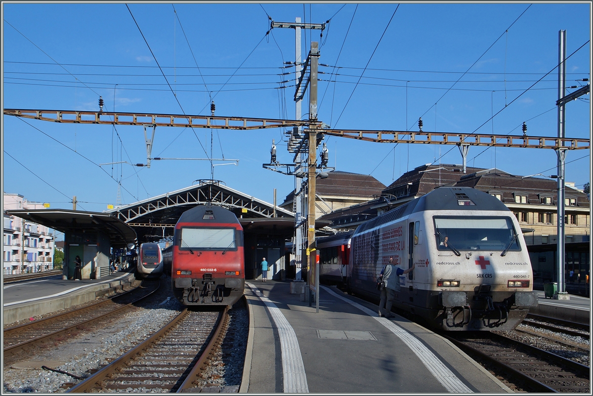 SBB Re  460 032-6 and 041-7 in Lausanne. 
3. Juni 2015
 