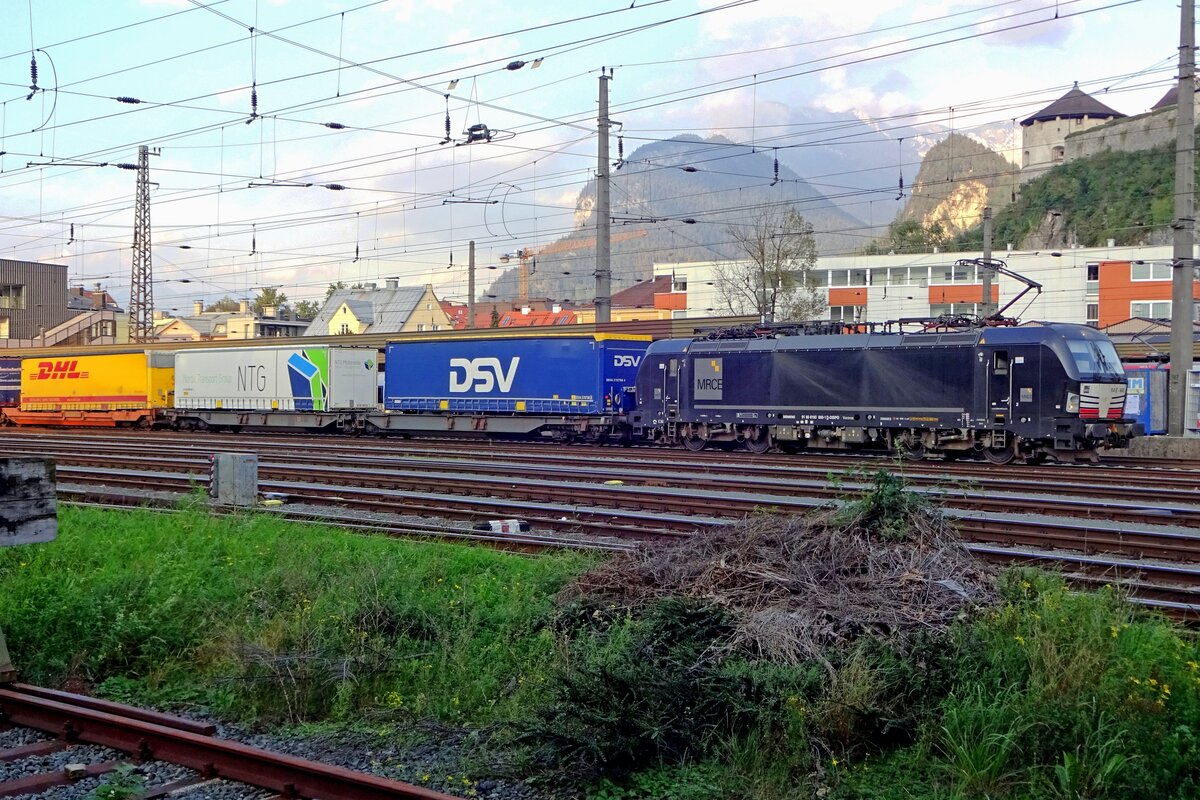 Sen from the parking lot at Kufstein was the departure of TX Log X4E-668 with an Italy bound intermodal train on 17 September 2019.