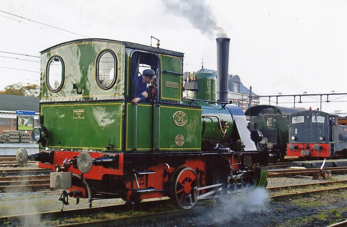 SHM-30 stands at Hoorn on 24 October 2009.