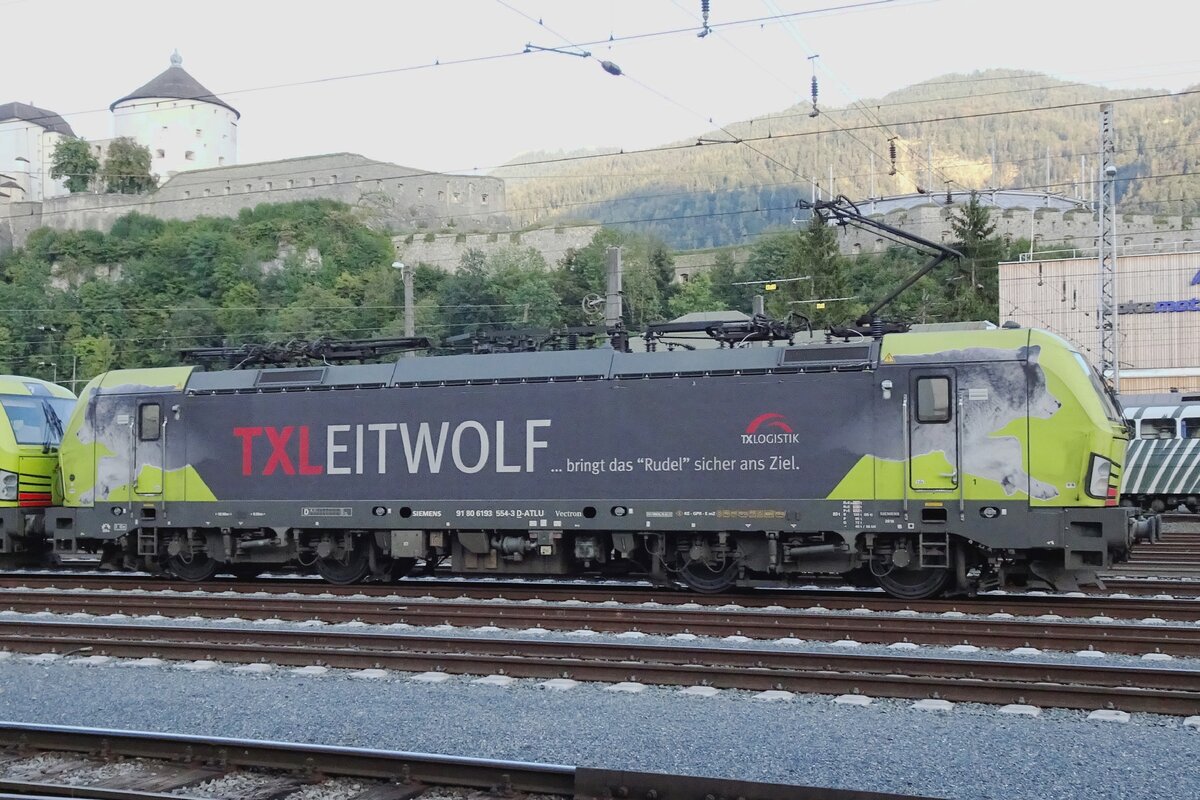 Side view on TX Logistics 193 554 at Kufstein on 21 September 2021.