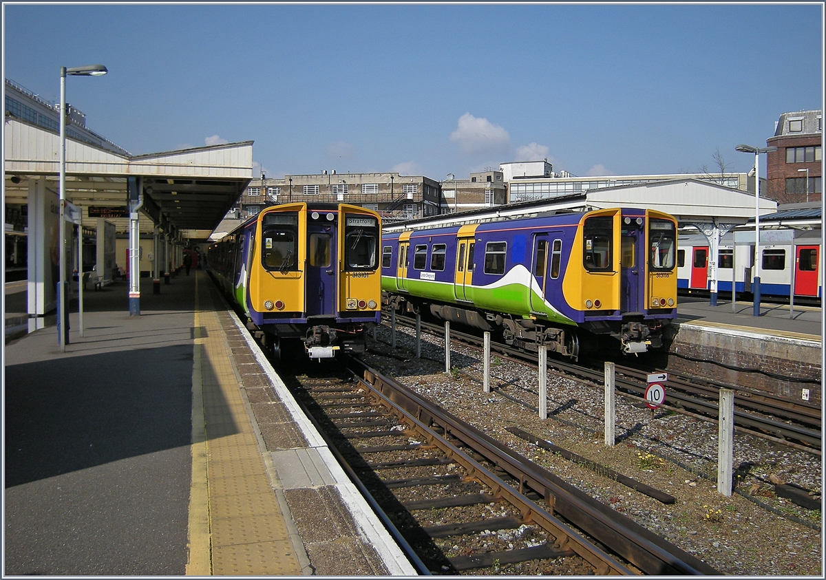 Silverlinks Class 313 in Richmond.
14.04.2008