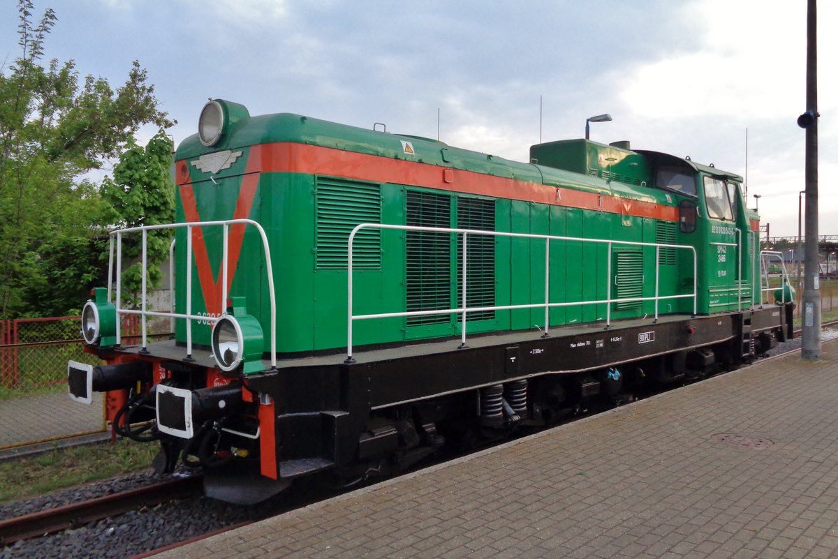 SM42-2498 idles at Rzepin on 2 May 2018.