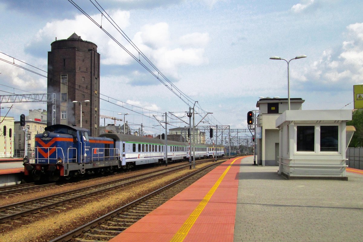 SM42-506 shunts PKPIC stock at katowice Glowny on 3 May 2016.