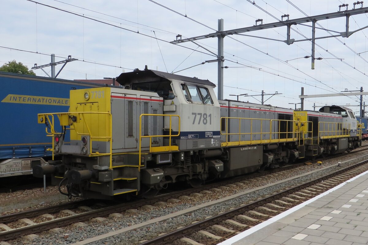 SNCB 7781 stands at 's-Hertogenbosch on a grey morning of 2 September 2022.