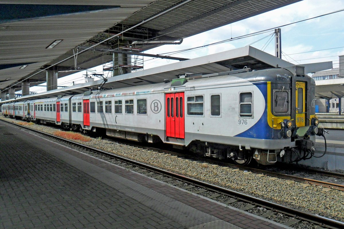 SNCB CityRail 976 stands in Charleroi-Sud on 20 September 2019.