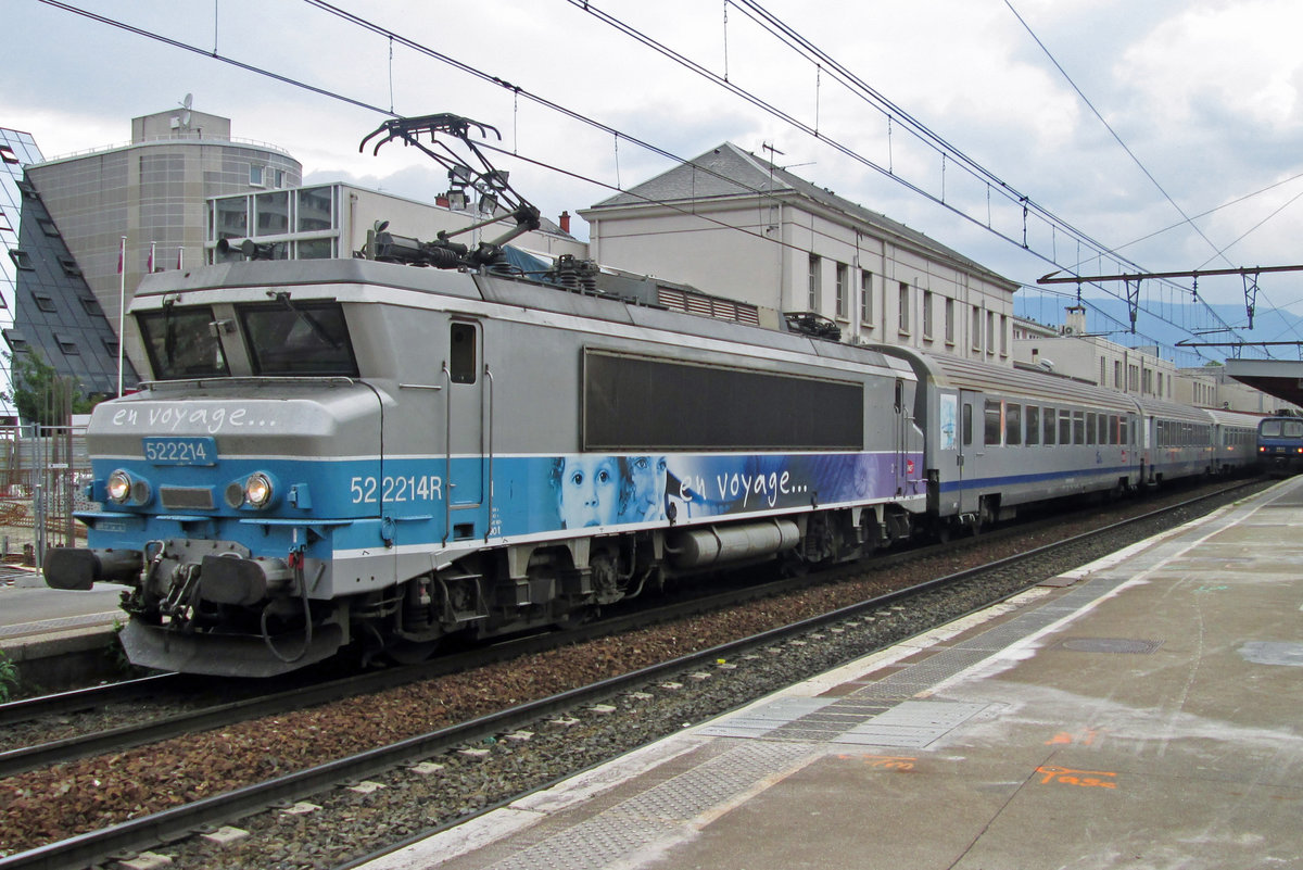 SNCF 22214 calls at Chembery with a CoRail on 2 June 2014.