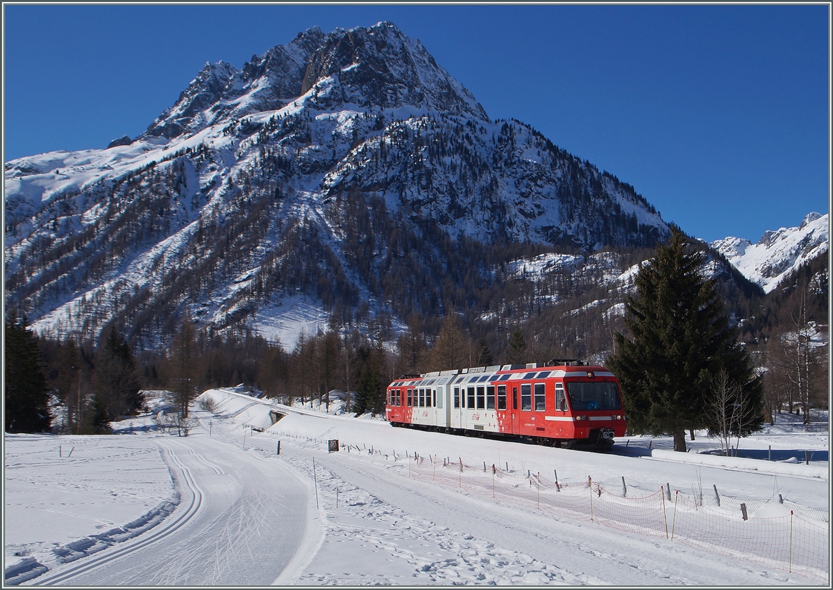 SNCF TER between Le Buet and Vallorcine. 
20.02.2015