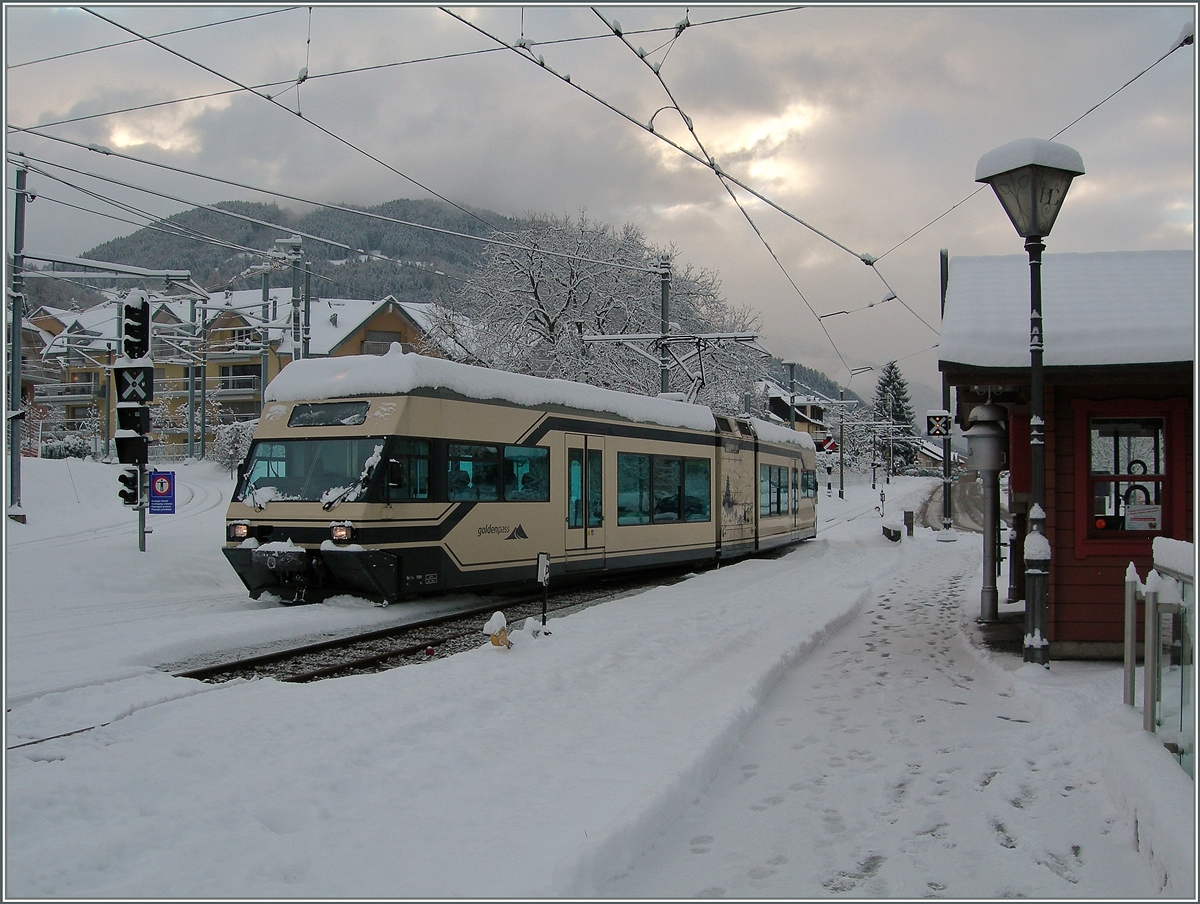 Snow in Blonay: CEV GTW Be 2/6 7001 ex  St-Légier  in the Blonay Station.
16.01.2016
