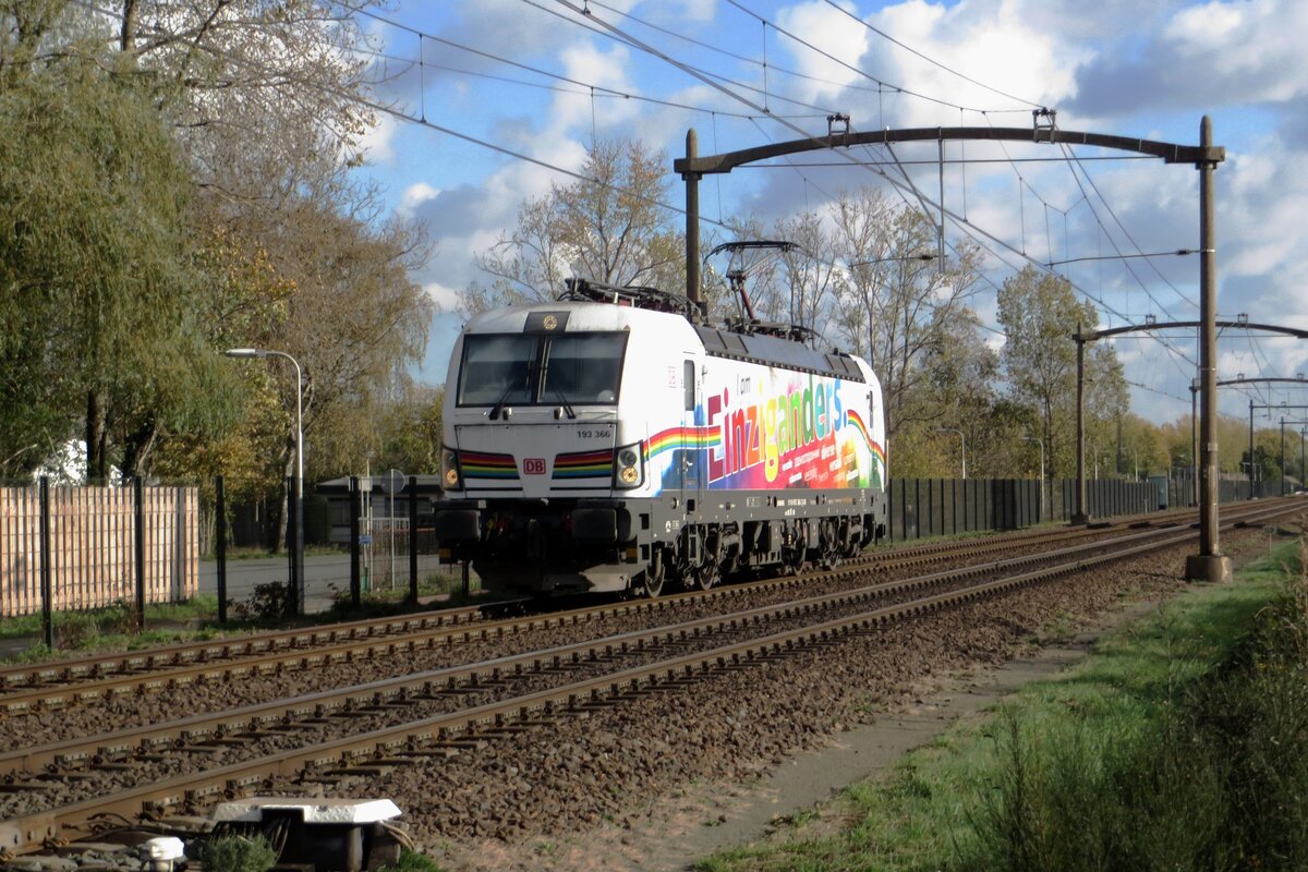 Solo ride for 193 366 at Hulten on 4 November 2020.