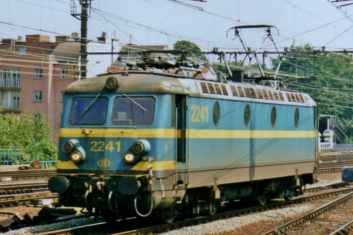 Solo ride for 2241 through Gent Sint-Pieters on 17 May 2002.