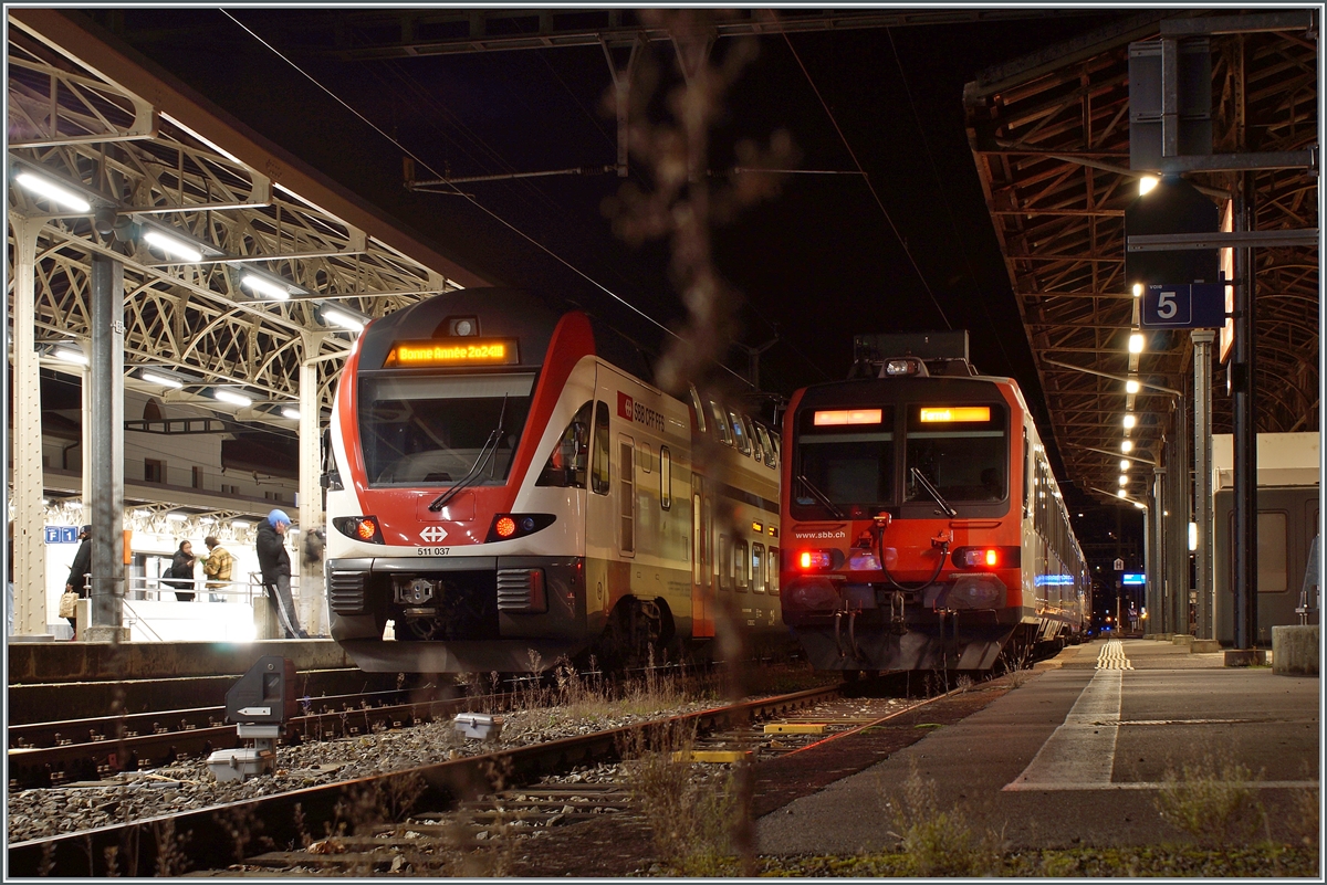 Some R and RE trains showed the welcome New Year's wishes  Bonne Année 2024!!!  instead of the destination station. A good idea that I would like to join in with. The SBB RABe 511 037 is waiting in Vevey for the return journey to Annemasse.

January 1, 2024
