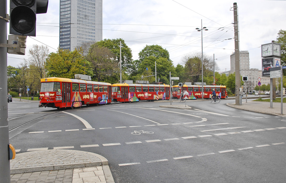 Special trip with the »Open Leipzig-Tram« T4 Nr. 1600 at the Square Roßplatz in Leipzig. Date: April 29th 2017.