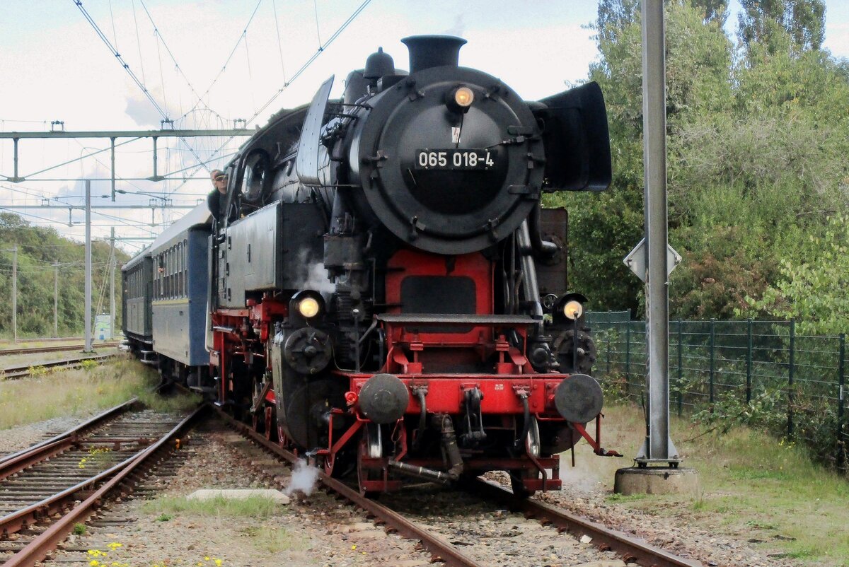 SSN's 065 018 arrives at Rotterdam Noord-Goederen SSN on 7 October 2018.