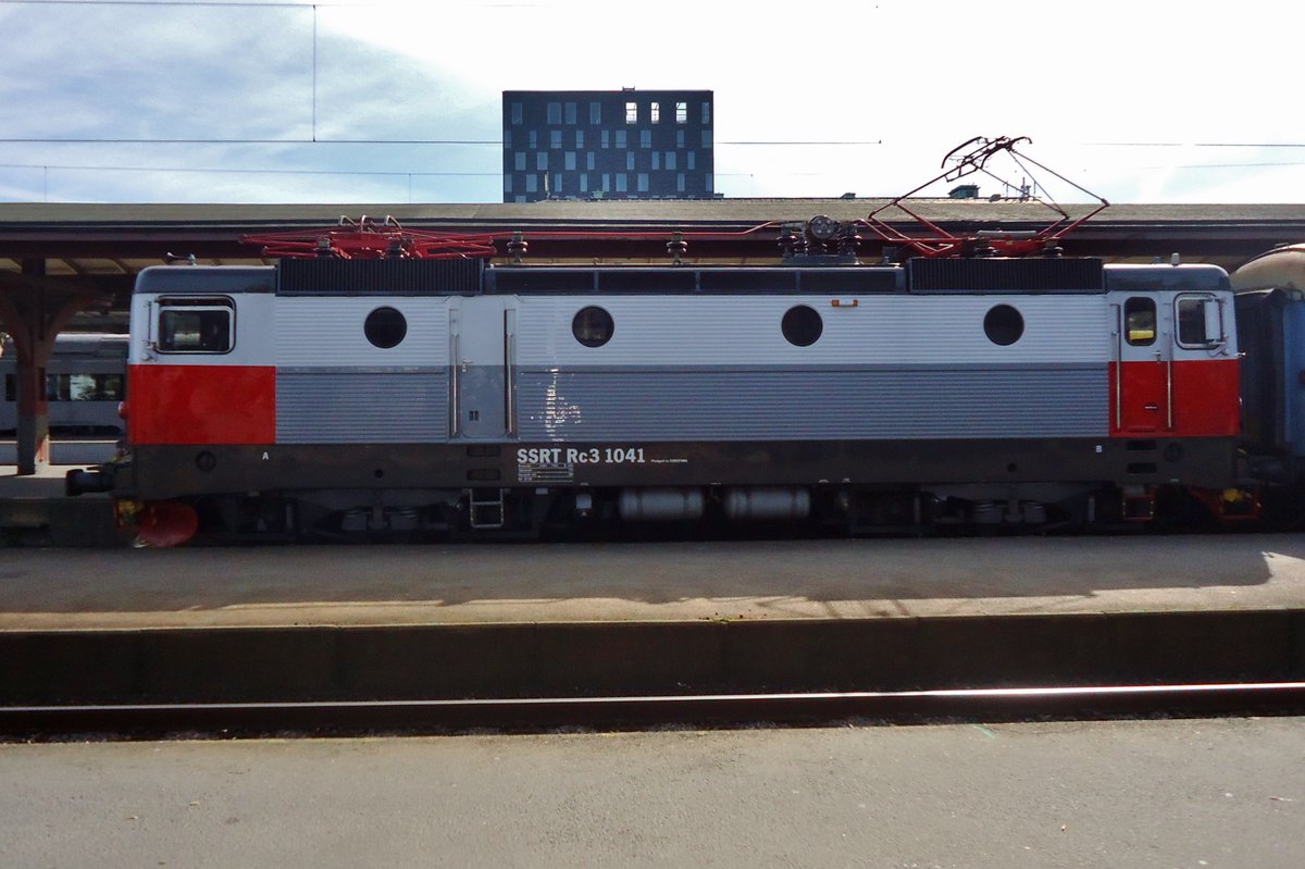 SSRT 1041 stands in Göteborg central on 10 September 2015.