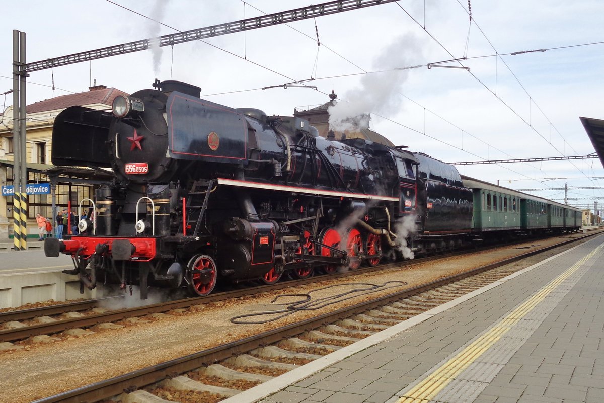 STOKER 556 0506 stands with an extra train in Ceske Budejovice on 22 September 2018.