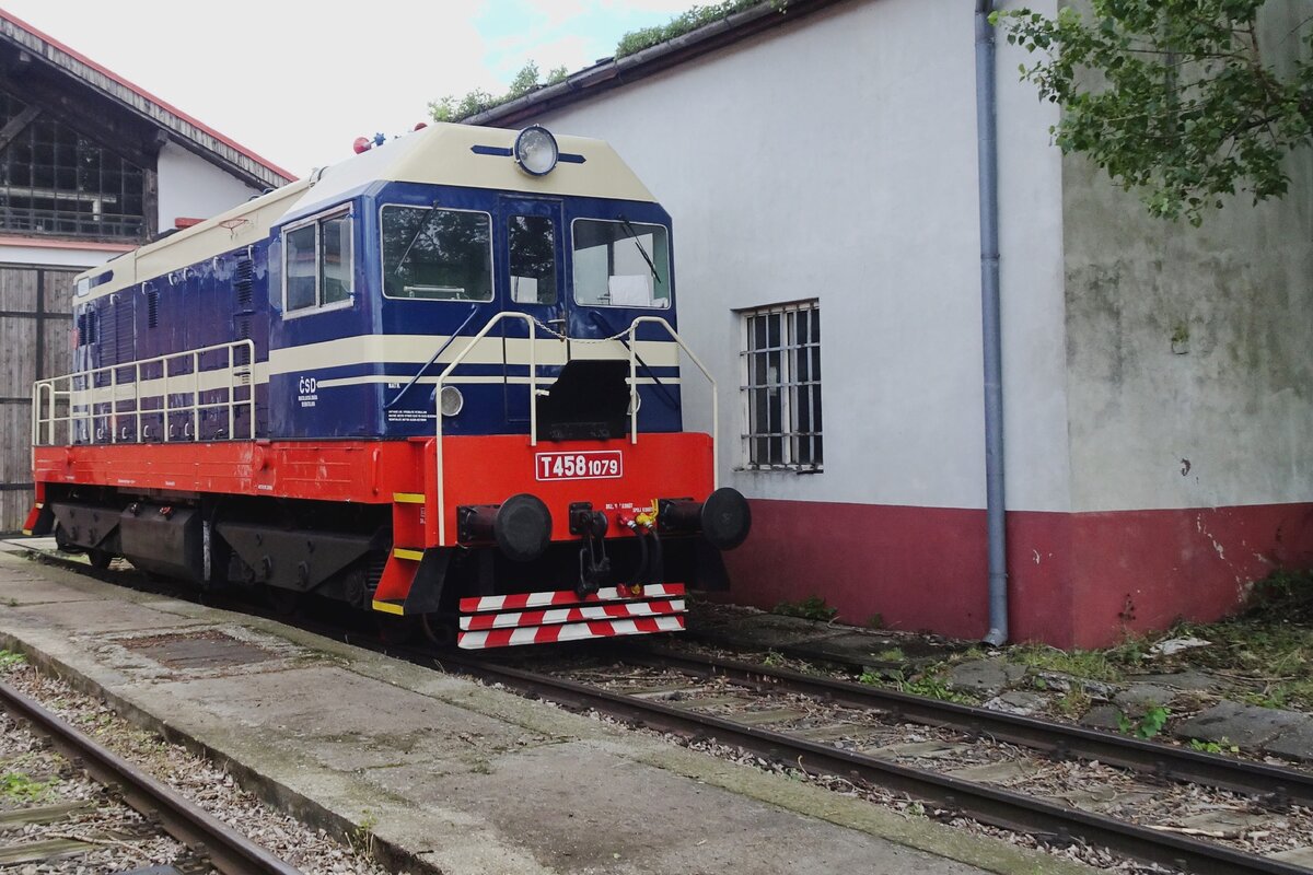 T458 1079 stands in Bratislava-Vychod on 25 June 2022.