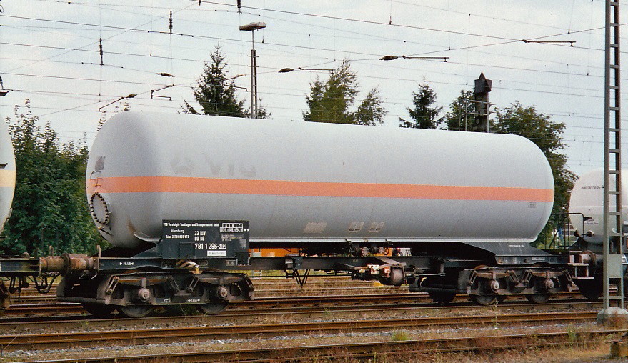 Tank wagon DB VTG in Hameln (D), August 2002 [wagon citerne, carro cisterna]
