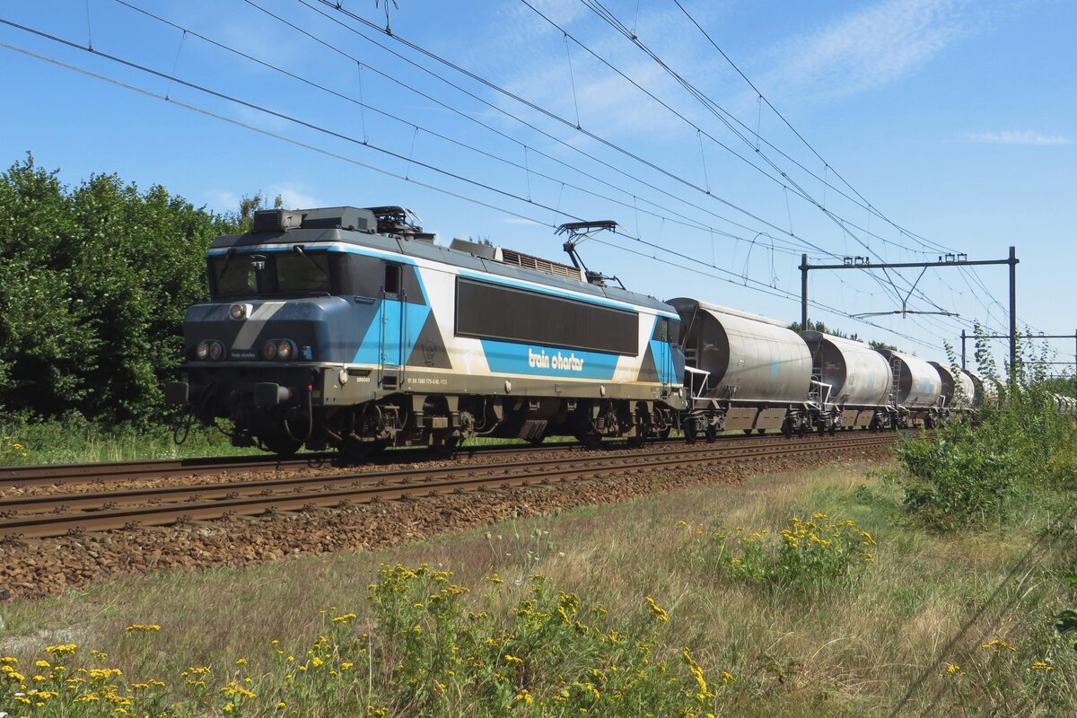 TCS 101003 hauls a diverted lime train through Alervna on 3 August 2022.