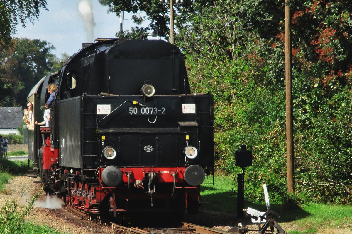 Tender view on 50 0073, entering Beekbergen on 2 September 2018 hauling a VSM steam shuttle from Apeldoorn.