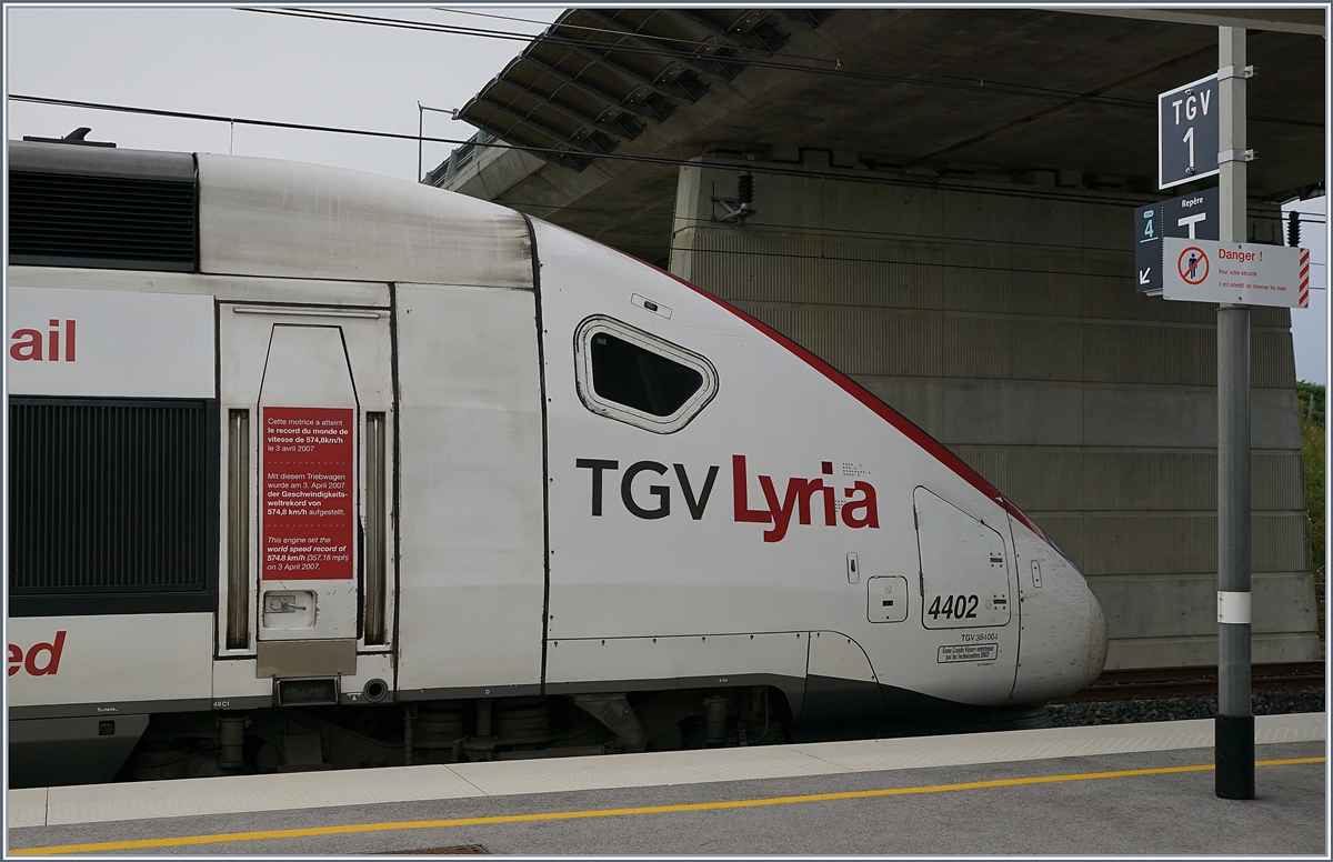 TGV 4402 - the world speed record of 357 mph / 574.8 km/h the 3.4.2007.
Belfort-Montbéliard, the 06.07.2019