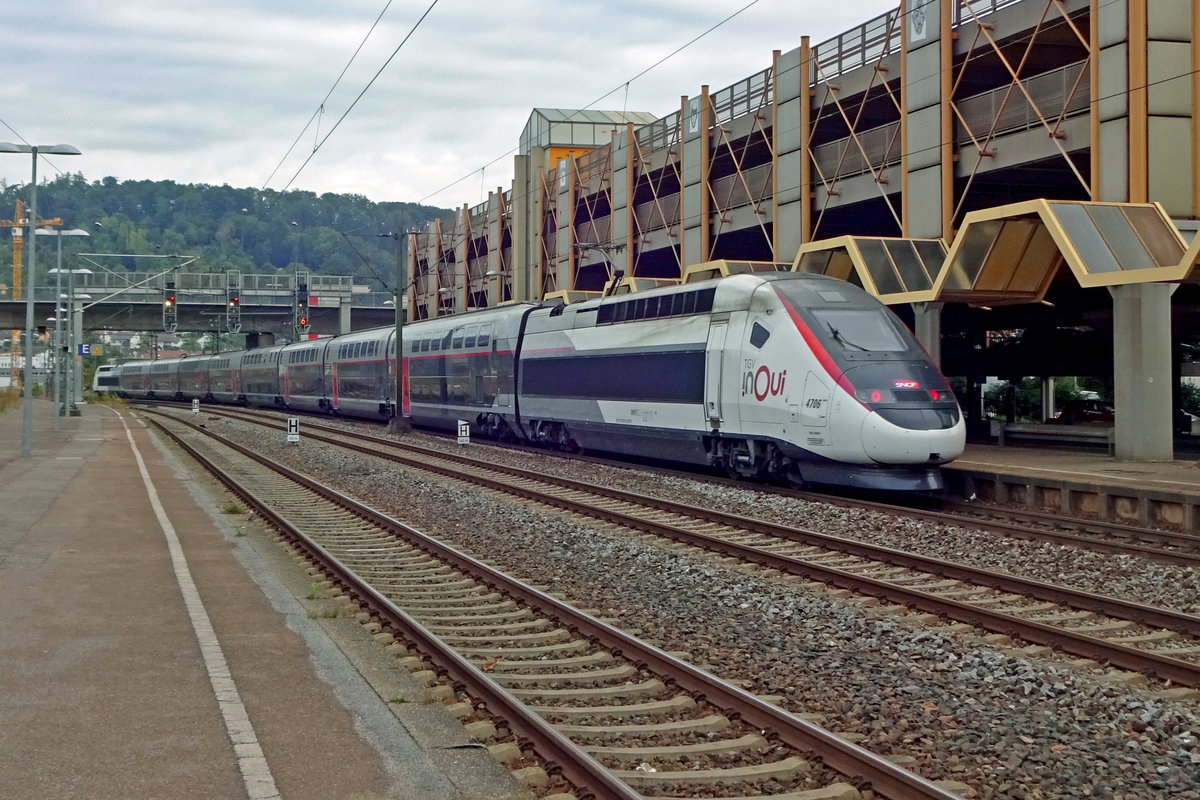 TGV 4706 speeds through Plöchingen on 14 September 2019.