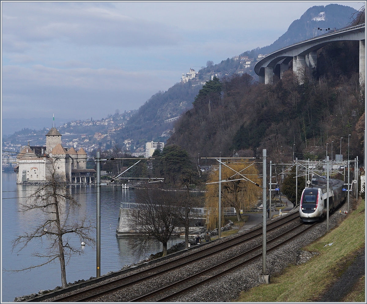 TGV Lyria from Paris to Brig by the Castle of Chillon.
11.02.2017