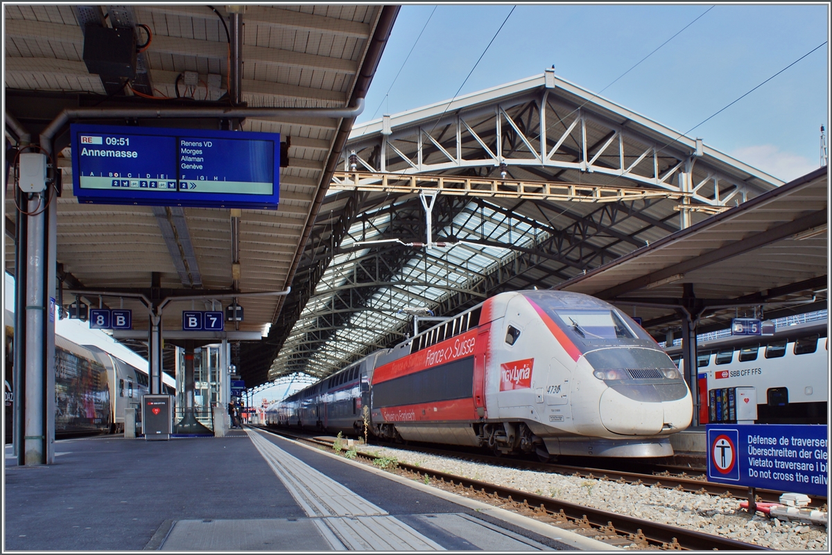 TGV Lyria Rame 4730 in Lausanne. This is the Lyria TGV Service 9768 to Paris lion Station.

28.07.2023 