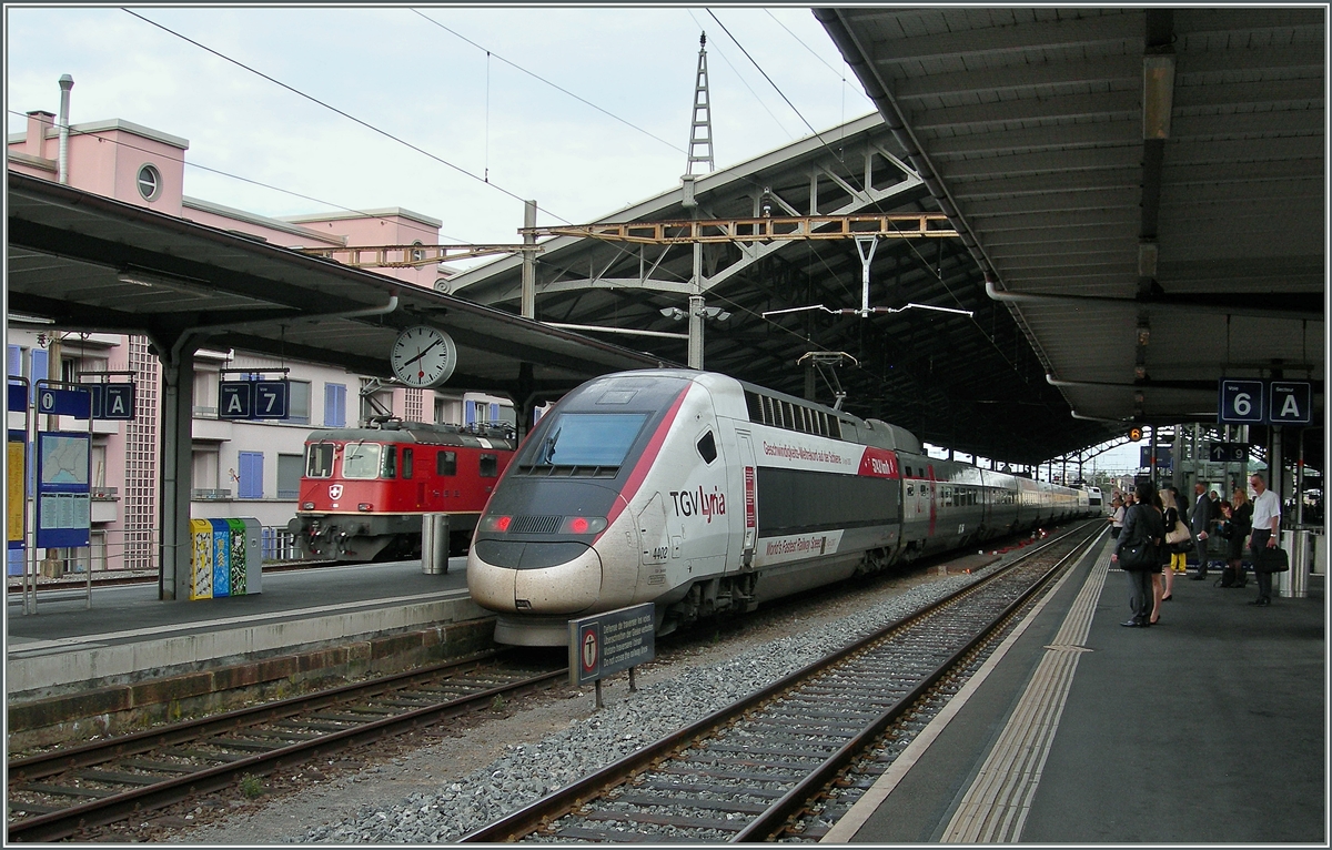 TGV Lyria: The World fastest Rail Speed: 574.5 Km/h 357.18 mph in Lausanne 07.08.2014