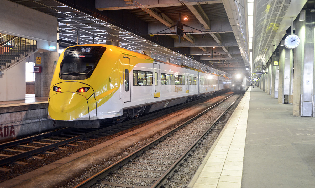 The »Arlanda Airport Express« CAT 7 at the central station in Stockholm.

Date: 25. July 2017.