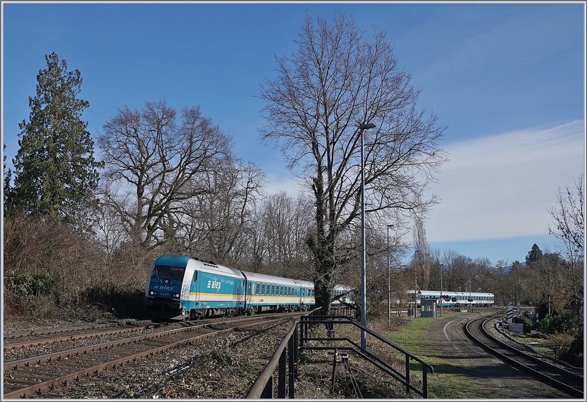 The 223 071 with an Alex to München in Lindau Aeschbach. 

16.03.2019