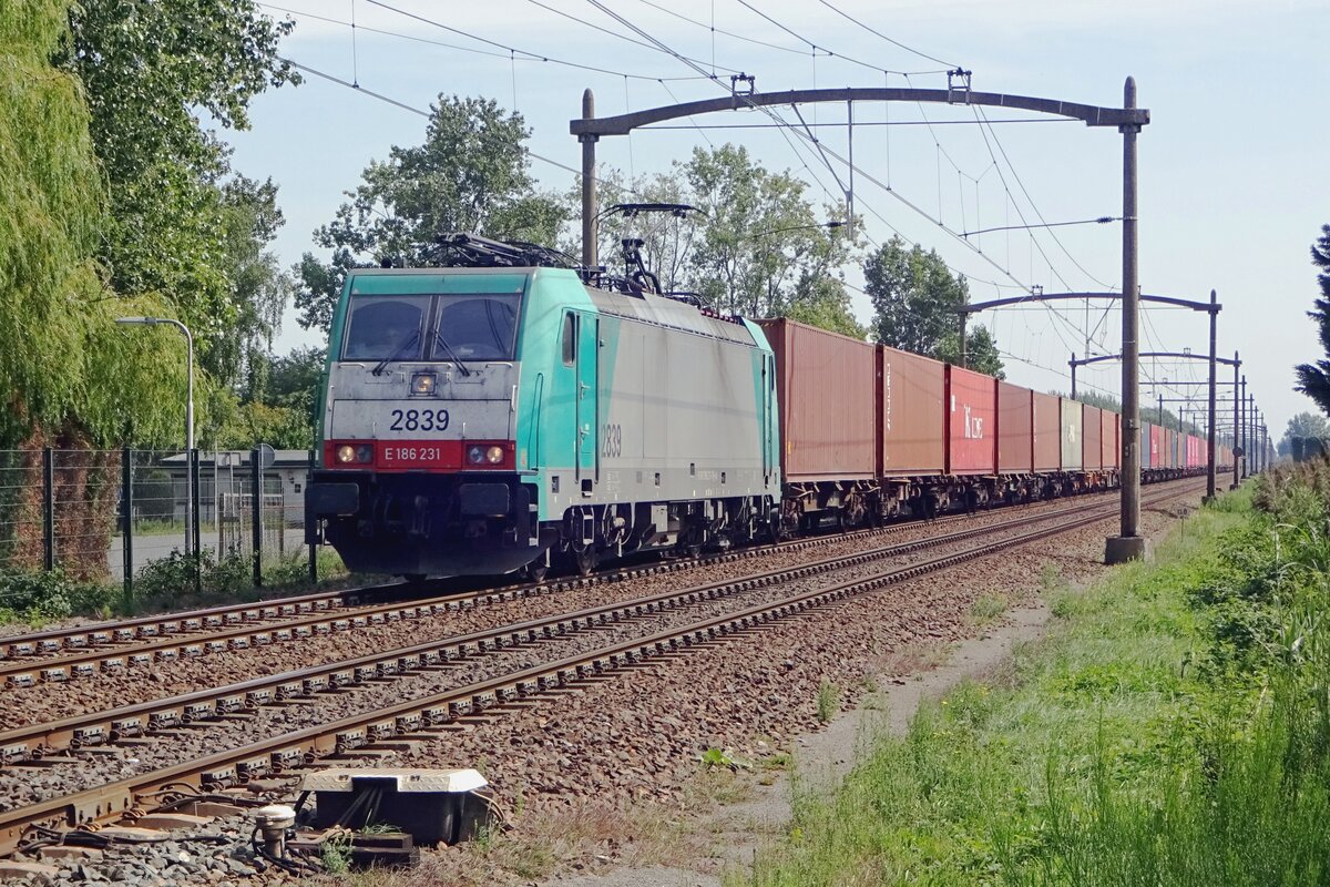 The 3rd Lineas TRAXX in CoBra colours to pass Hulten on 23 August 2019 was 2839 hauling a diverted container train.