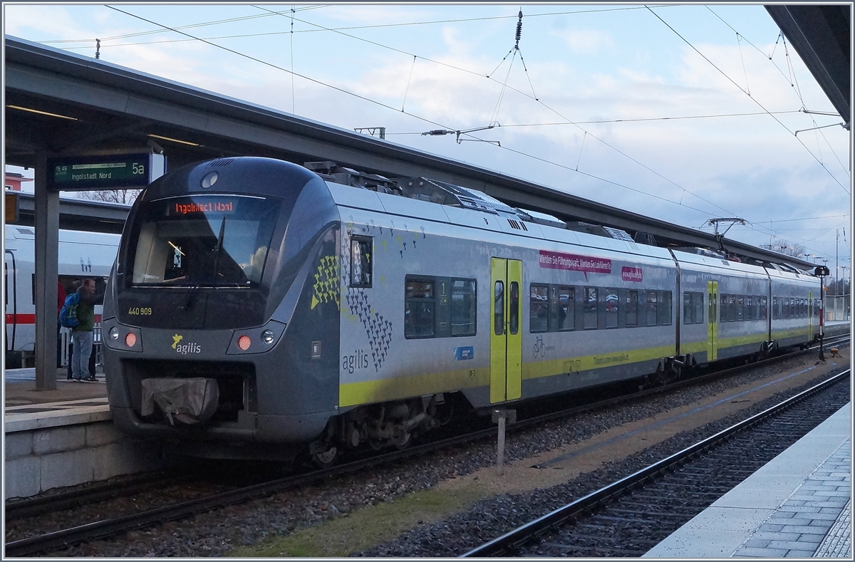 The agilis ET 440 909 im Ingolstadt.
03.01.2018