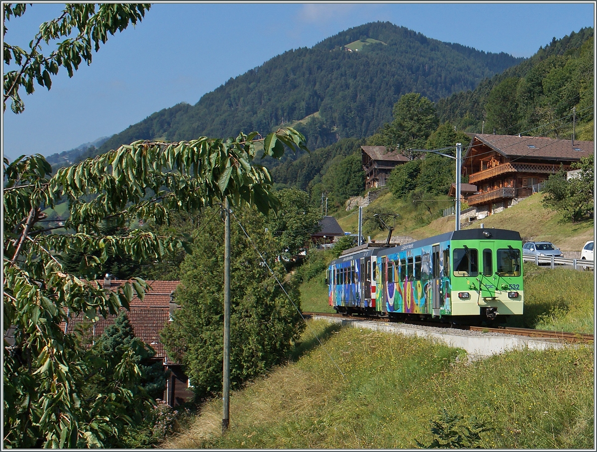 The AOMC local train 30 on the way to Champöry near Troitorrents.
11.08.2015