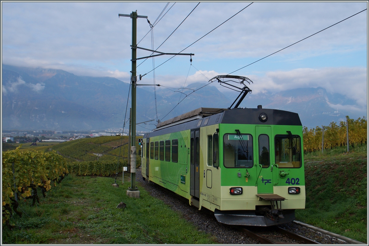 The ASD BDe 4/4 402 as local train 425 Les Diablertes - Aigle in Aigle's Vineyards. 14.10.2015