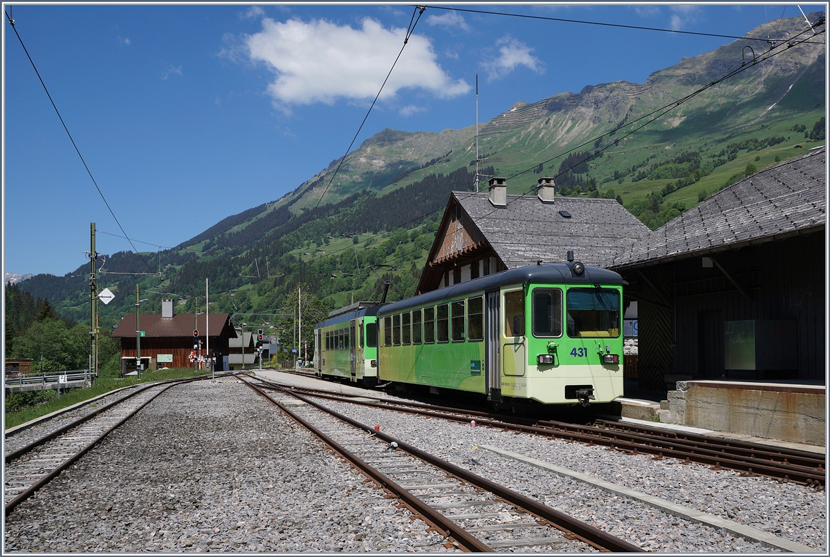 The ASD BDe 4/4 403 wiht his Bt 431 in Les Diablerests. 29.05.2020