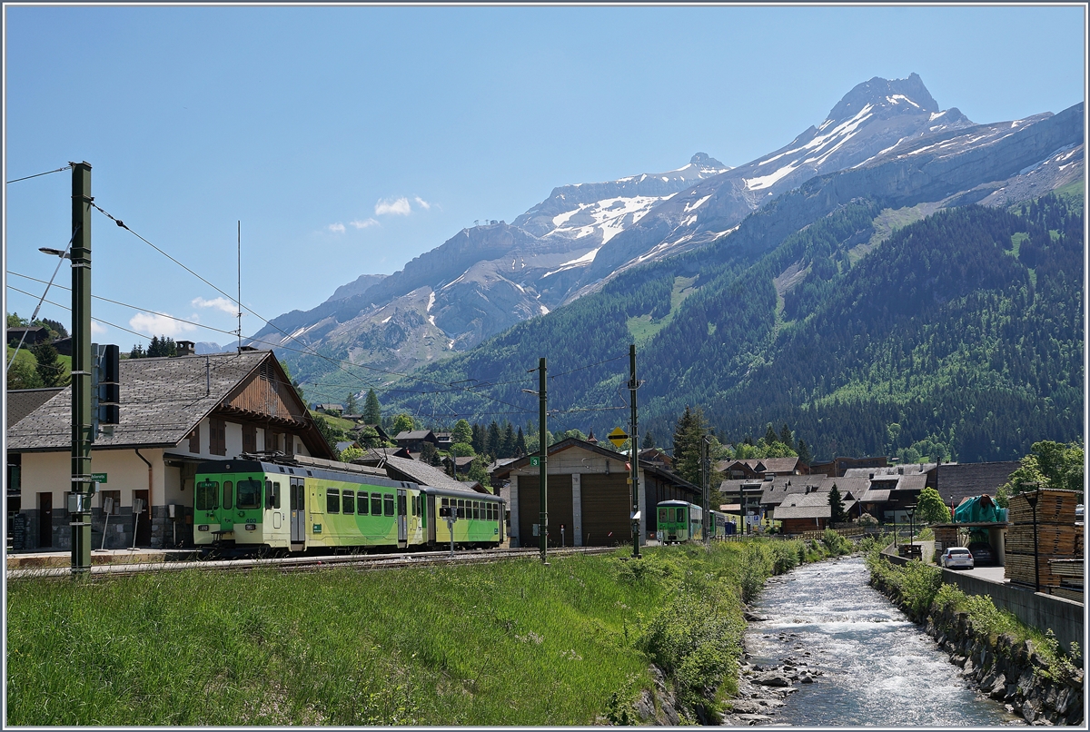 The ASD BDe 4/4 403 wiht his Bt in Les Diablerests. 

29.05.2020