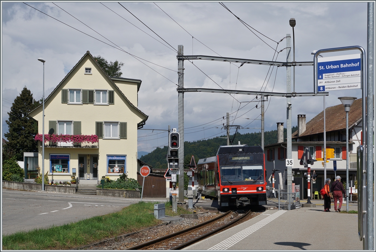 The ASM GTW Be 2/6 511 (ex CEV) is arriving at St.Urban. 

11.09.2021