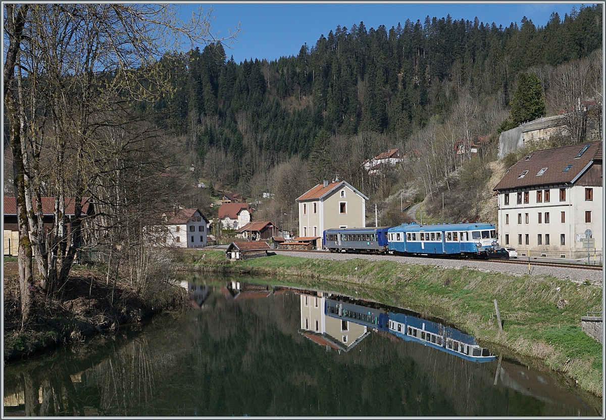 The  Assosiation l'autrail X2800 du Haut Doubs  X ABD 2816 with a special eastern Service by Morteau. 

16.04.2022
