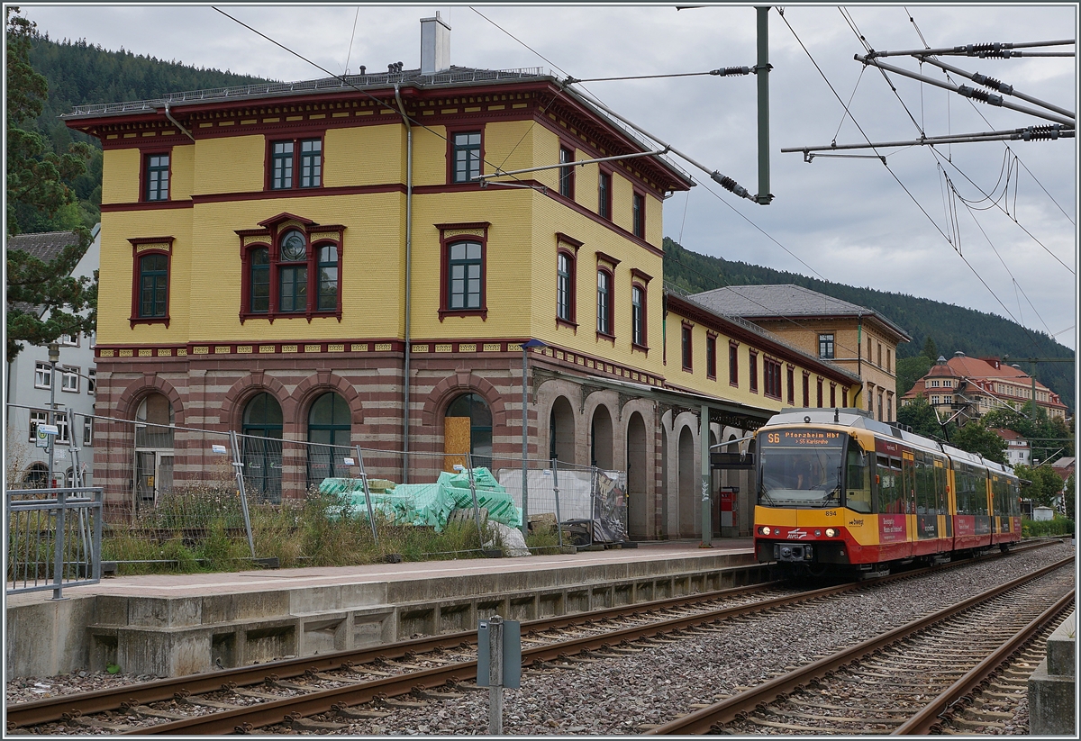 The AVG 450 894 on the way to Pforzheim in Bad Wildbad Bf. 

15.09.2021