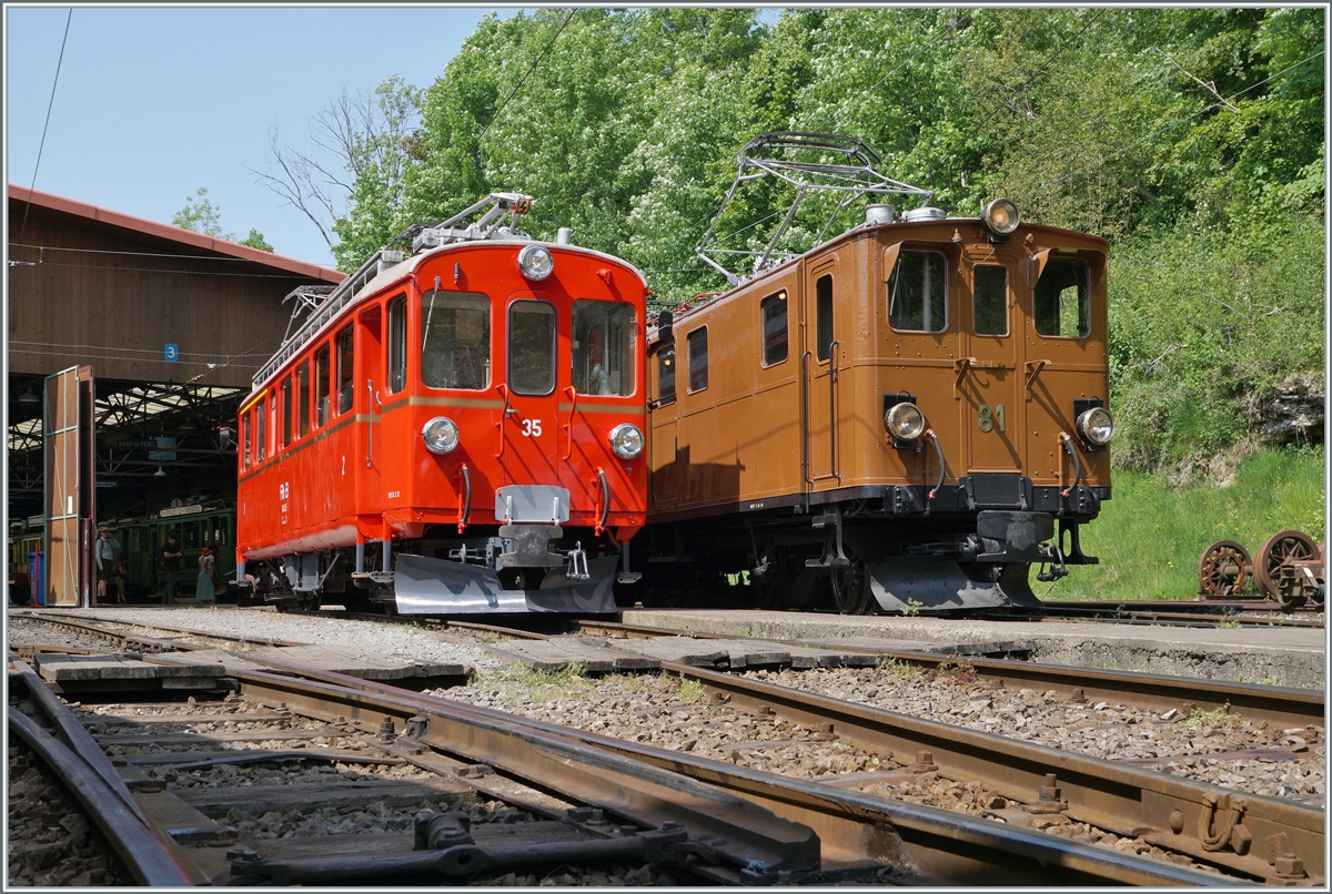 The Bernina Bahn RhB ABt 4/4 I 35 and the  Bernina Bahn RhB  Ge 4/4 81 by the Blonay-Chamby Railway in Chaulin.

29.05.2023