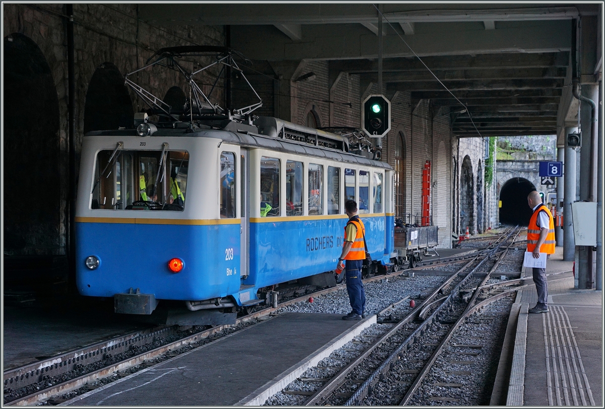 The Bhe 2/4 203 in Montreux.
03.07.2016