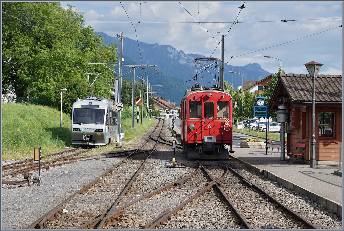 The Blonay Chamby Bernina Bahn ABe 4/4 35 and the CEV Beh 2/4 72 in Blonay.
24.06.2018