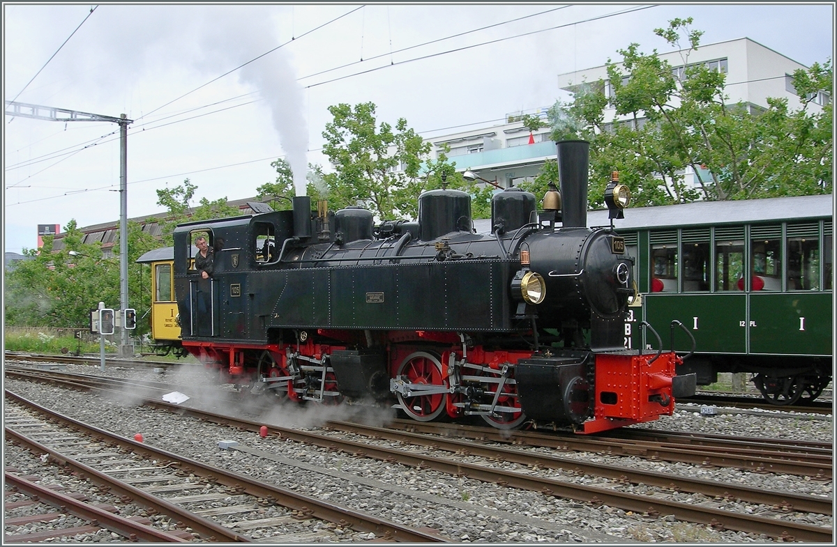 The Blonay-Chamby G 2x 2/2 105 in Vevey.
27.07.2014